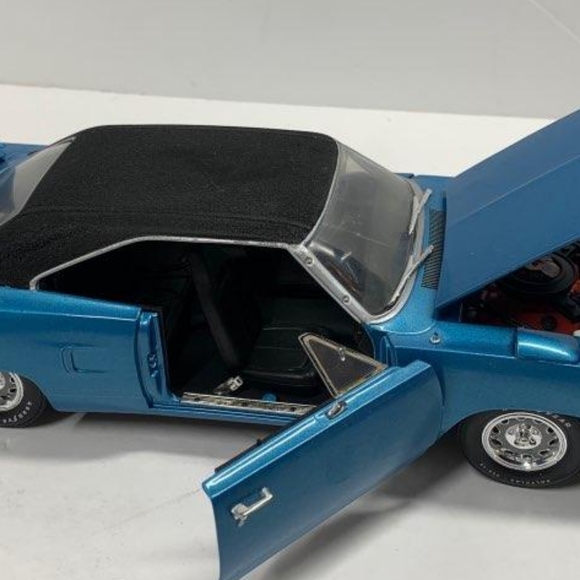 ***SOLD***1970 Plymouth super-bird blue car - Picture 4 of 8